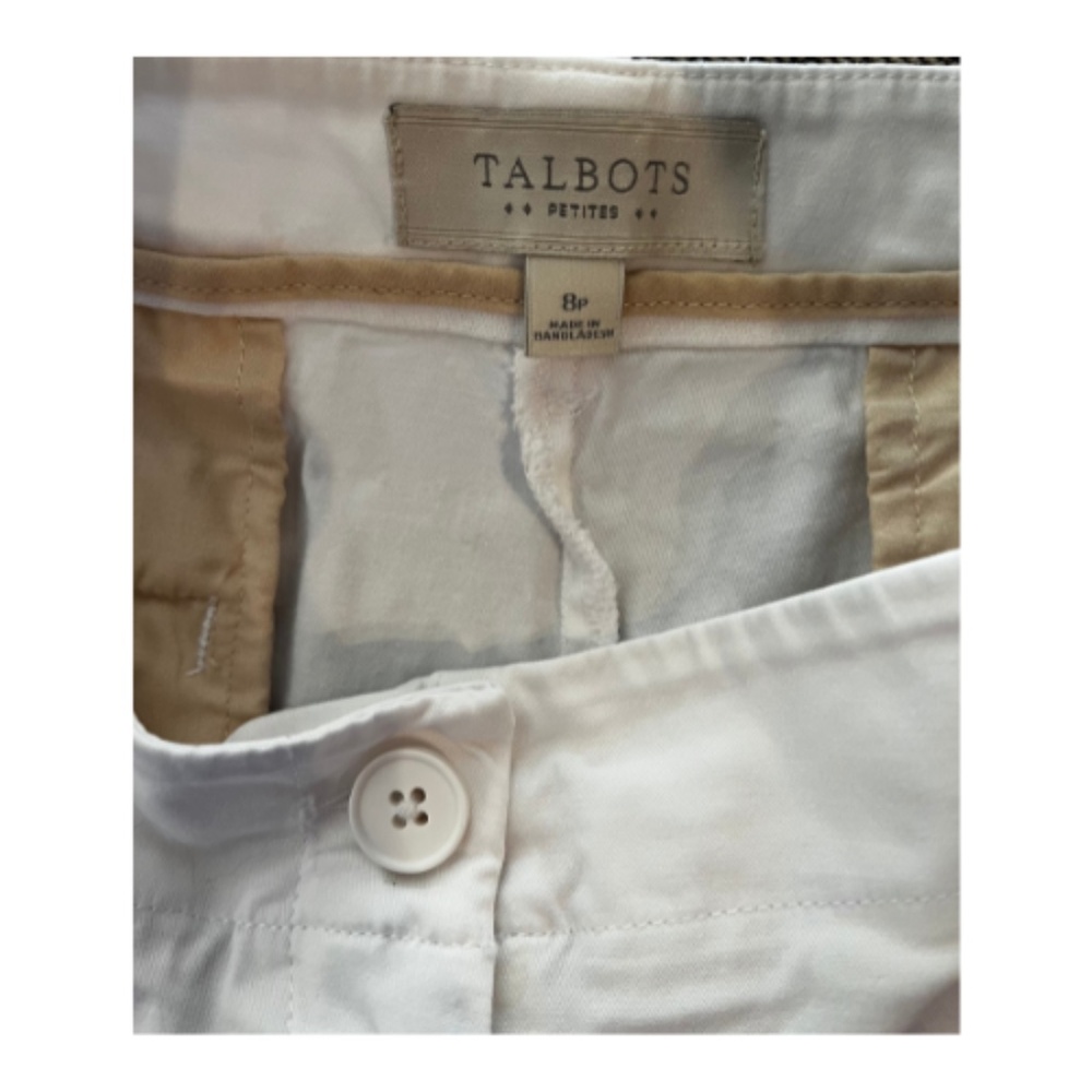Talbots Outlet White Shorts. Size 8P - Picture 3 of 6